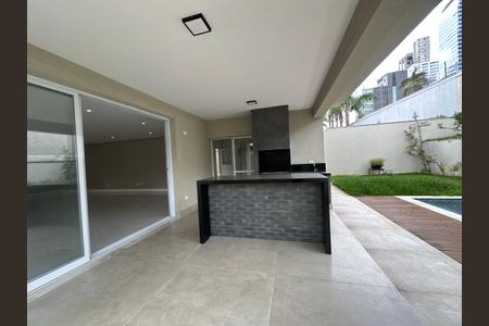 Casa de condomínio para alugar com 470m², 4 quartos e 4 vagas Casa de condomínio para alugar com 470m², 4 quartos e 4 vagasChurrasqueira