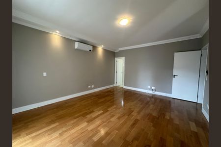 Casa de condomínio para alugar com 470m², 4 quartos e 4 vagas Casa de condomínio para alugar com 470m², 4 quartos e 4 vagasSuíte 4