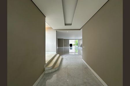 Hall de entrada de casa de condomínio para alugar com 4 quartos, 470m² em Alphaville Conde Ii, Barueri