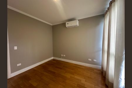 Casa de condomínio para alugar com 470m², 4 quartos e 4 vagas Casa de condomínio para alugar com 470m², 4 quartos e 4 vagasEscritório