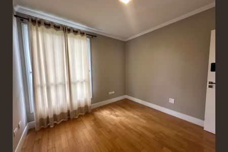 Casa de condomínio para alugar com 470m², 4 quartos e 4 vagas Casa de condomínio para alugar com 470m², 4 quartos e 4 vagasEscritório