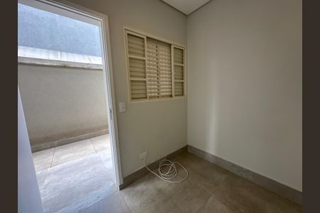 Casa de condomínio para alugar com 470m², 4 quartos e 4 vagas Casa de condomínio para alugar com 470m², 4 quartos e 4 vagasQuarto de Serviço
