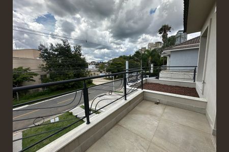 Casa de condomínio para alugar com 470m², 4 quartos e 4 vagas Casa de condomínio para alugar com 470m², 4 quartos e 4 vagasSacada