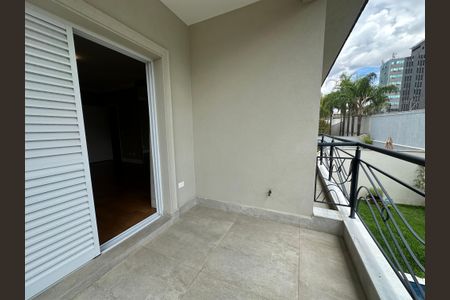 Casa de condomínio para alugar com 470m², 4 quartos e 4 vagas Casa de condomínio para alugar com 470m², 4 quartos e 4 vagasSacada Suíte 4