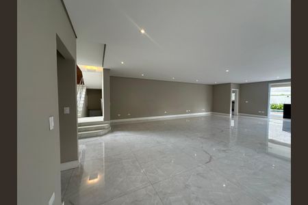 Casa de condomínio para alugar com 470m², 4 quartos e 4 vagas Casa de condomínio para alugar com 470m², 4 quartos e 4 vagasSala