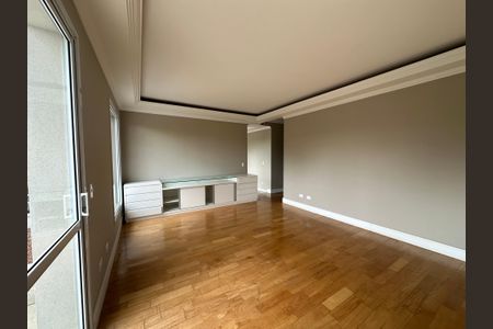 Casa de condomínio para alugar com 470m², 4 quartos e 4 vagas Casa de condomínio para alugar com 470m², 4 quartos e 4 vagasSala de TV