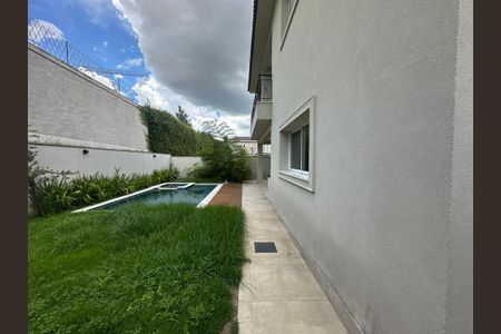 Casa de condomínio para alugar com 470m², 4 quartos e 4 vagas Casa de condomínio para alugar com 470m², 4 quartos e 4 vagasQuintal