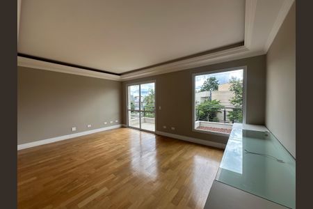 Casa de condomínio para alugar com 470m², 4 quartos e 4 vagas Casa de condomínio para alugar com 470m², 4 quartos e 4 vagasSala de TV