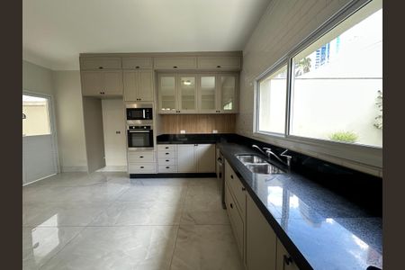 Casa de condomínio para alugar com 470m², 4 quartos e 4 vagas Casa de condomínio para alugar com 470m², 4 quartos e 4 vagasCozinha