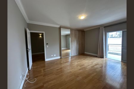 Casa de condomínio para alugar com 470m², 4 quartos e 4 vagas Casa de condomínio para alugar com 470m², 4 quartos e 4 vagasSuíte 4