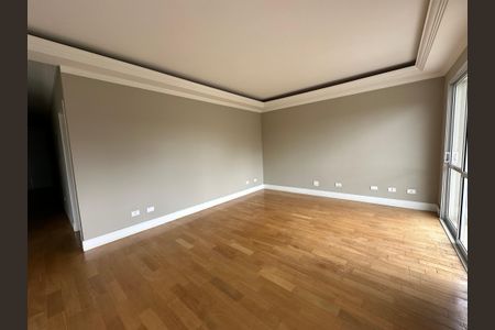 Casa de condomínio para alugar com 470m², 4 quartos e 4 vagas Casa de condomínio para alugar com 470m², 4 quartos e 4 vagasSala de TV