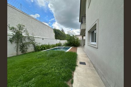 Casa de condomínio para alugar com 470m², 4 quartos e 4 vagas Casa de condomínio para alugar com 470m², 4 quartos e 4 vagasQuintal