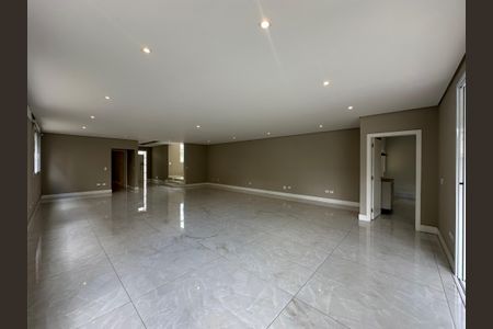Casa de condomínio para alugar com 470m², 4 quartos e 4 vagas Casa de condomínio para alugar com 470m², 4 quartos e 4 vagasSala