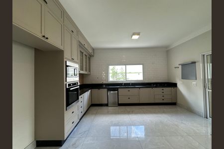 Casa de condomínio para alugar com 470m², 4 quartos e 4 vagas Casa de condomínio para alugar com 470m², 4 quartos e 4 vagasCozinha