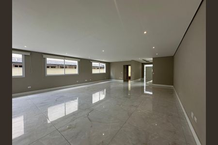 Casa de condomínio para alugar com 470m², 4 quartos e 4 vagas Casa de condomínio para alugar com 470m², 4 quartos e 4 vagasSala