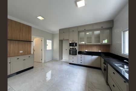 Casa de condomínio para alugar com 470m², 4 quartos e 4 vagas Casa de condomínio para alugar com 470m², 4 quartos e 4 vagasCozinha