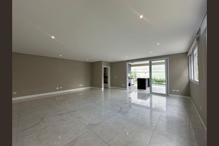 Casa de condomínio para alugar com 470m², 4 quartos e 4 vagas Casa de condomínio para alugar com 470m², 4 quartos e 4 vagasSala