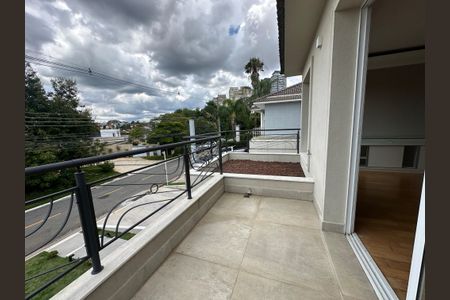 Casa de condomínio para alugar com 470m², 4 quartos e 4 vagas Casa de condomínio para alugar com 470m², 4 quartos e 4 vagasSacada