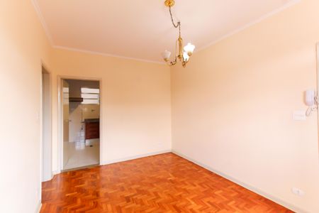 Sala de apartamento para alugar com 2 quartos, 70m² em Vila Claudia, São Paulo