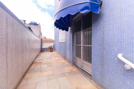 Apartamento para alugar com 70m², 2 quartos e sem vagaÁrea externa