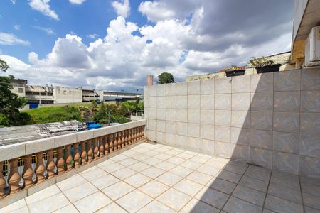 Casa à venda com 151m², 2 quartos e 2 vagasTerraço Quarto 1 - Suíte