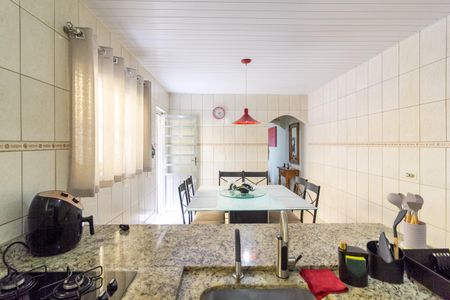 Casa à venda com 151m², 2 quartos e 2 vagasCozinha