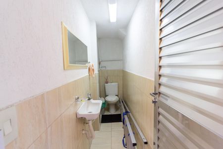 Casa à venda com 151m², 2 quartos e 2 vagasBanheiro de Serviço