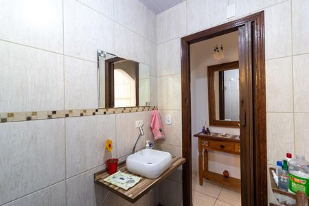 Casa à venda com 151m², 2 quartos e 2 vagasBanheiro Social