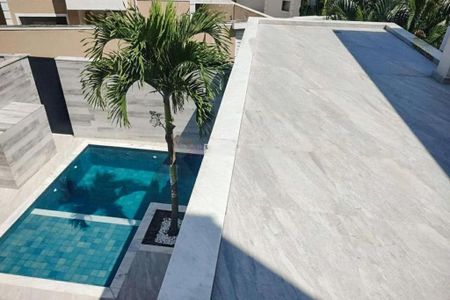 Casa de condomínio à venda com 350m², 4 quartos e 3 vagas