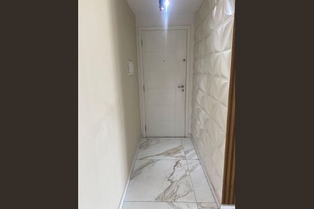 Entrada de apartamento para alugar com 2 quartos, 50m² em Jardim Roberto, Osasco