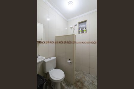 Banheiro de casa para alugar com 1 quarto, 40m² em Jardim Norma, São Paulo