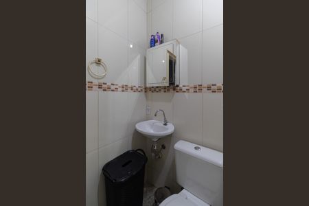 Banheiro de casa para alugar com 1 quarto, 40m² em Jardim Norma, São Paulo