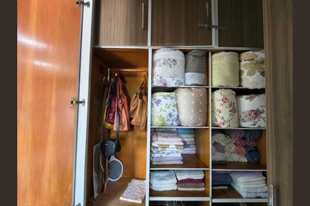 Casa à venda com 358m², 2 quartos e 1 vaga Casa à venda com 358m², 2 quartos e 1 vagaCloset Suíte