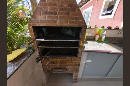 Casa à venda com 358m², 2 quartos e 1 vaga Casa à venda com 358m², 2 quartos e 1 vagaÁrea comum