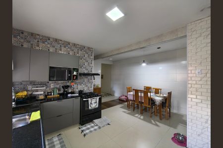 Casa à venda com 358m², 2 quartos e 1 vaga Casa à venda com 358m², 2 quartos e 1 vagaCozinha