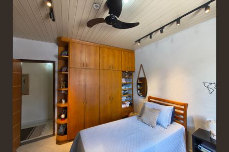 Casa à venda com 358m², 2 quartos e 1 vaga Casa à venda com 358m², 2 quartos e 1 vagaQuarto 1