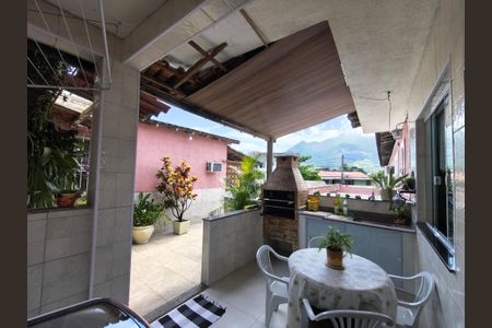 Casa à venda com 358m², 2 quartos e 1 vaga Casa à venda com 358m², 2 quartos e 1 vagaÁrea de Serviço