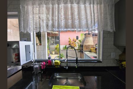 Casa à venda com 358m², 2 quartos e 1 vaga Casa à venda com 358m², 2 quartos e 1 vagaCozinha