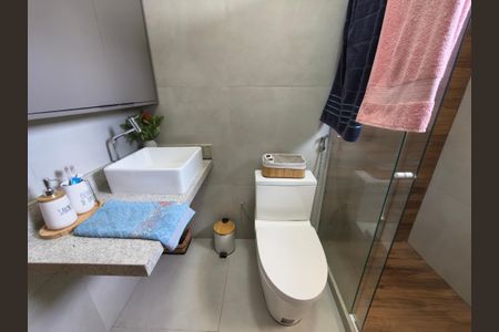 Casa à venda com 358m², 2 quartos e 1 vaga Casa à venda com 358m², 2 quartos e 1 vagaBanheiro Social