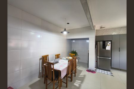 Casa à venda com 358m², 2 quartos e 1 vaga Casa à venda com 358m², 2 quartos e 1 vagaCozinha