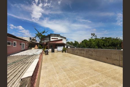 Casa à venda com 358m², 2 quartos e 1 vaga Casa à venda com 358m², 2 quartos e 1 vagaÁrea comum