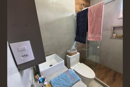 Casa à venda com 358m², 2 quartos e 1 vaga Casa à venda com 358m², 2 quartos e 1 vagaBanheiro Social