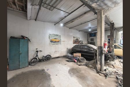 Casa à venda com 358m², 2 quartos e 1 vaga Casa à venda com 358m², 2 quartos e 1 vagaÁrea comum