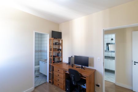 Apartamento à venda com 75m², 2 quartos e 1 vaga Apartamento à venda com 75m², 2 quartos e 1 vagaSuíte