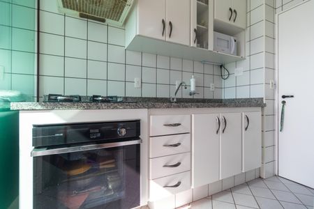 Apartamento à venda com 75m², 2 quartos e 1 vaga Apartamento à venda com 75m², 2 quartos e 1 vagaCozinha