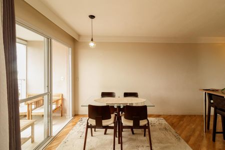 Apartamento à venda com 62m², 2 quartos e 1 vaga Apartamento à venda com 62m², 2 quartos e 1 vagaSala