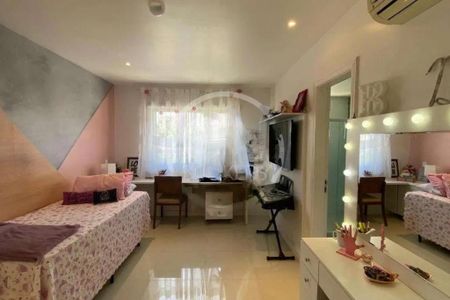 Casa de Condomínio à venda com 3 quartos, 320m² em Recreio dos Bandeirantes, Rio de Janeiro