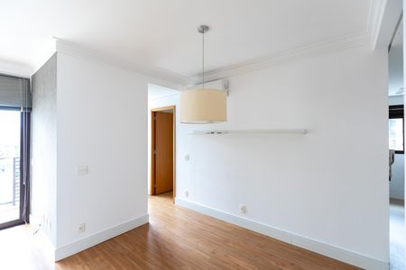 Sala de apartamento à venda com 1 quarto, 57m² em Cambuí, Campinas