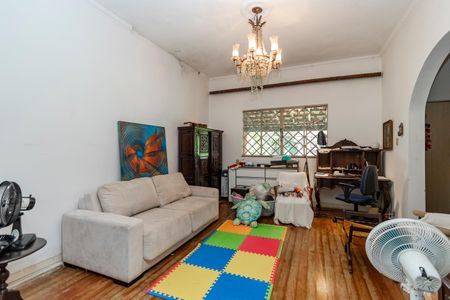 Casa para alugar com 950m², 3 quartos e 3 vagasSala