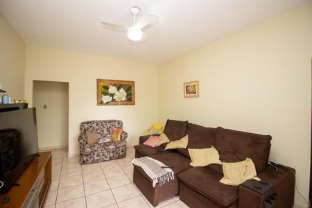 Sala de casa à venda com 4 quartos, 1260m² em Solar do Madeira, Contagem